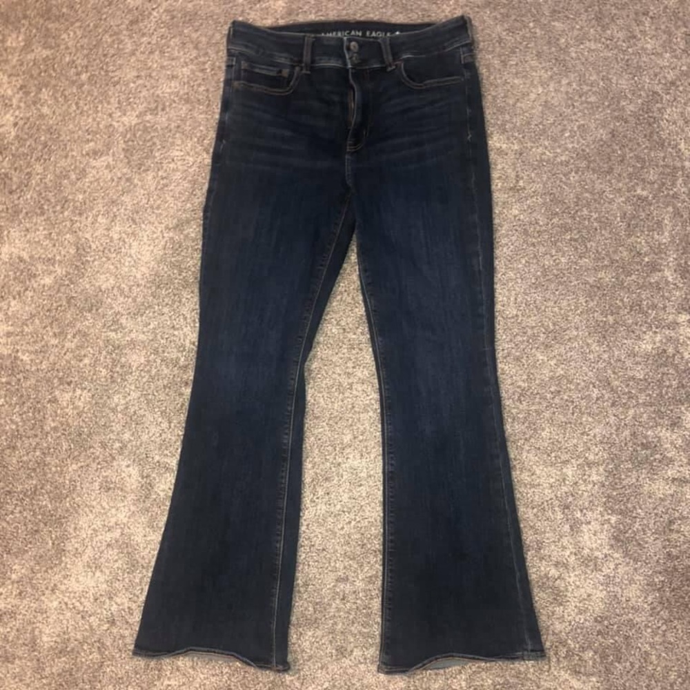 American Eagle Hi Rise Artist Flare
size 10 short